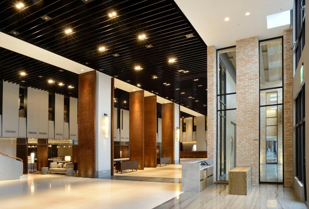 Taibao Evergreen Palace Hotel Chiayi מראה חיצוני תמונה The lobby of the hotel