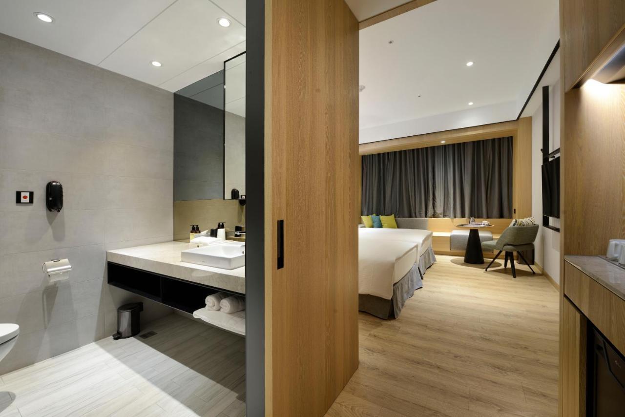 Taibao Evergreen Palace Hotel Chiayi מראה חיצוני תמונה Deluxe Room