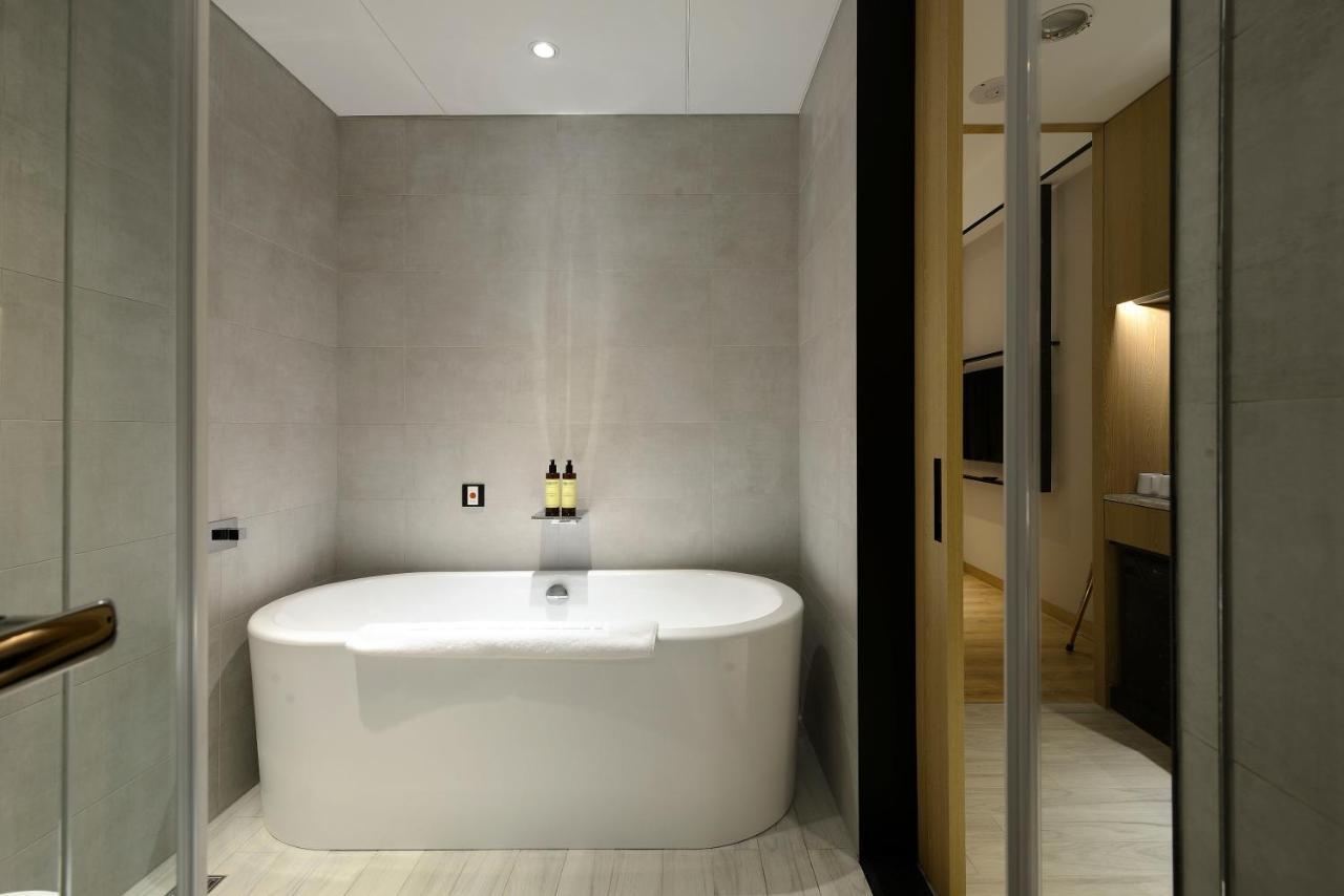Taibao Evergreen Palace Hotel Chiayi מראה חיצוני תמונה