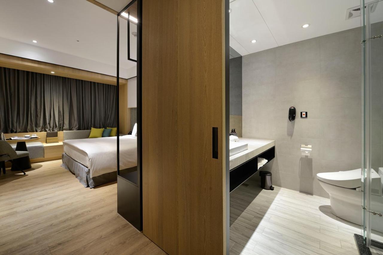 Taibao Evergreen Palace Hotel Chiayi מראה חיצוני תמונה Deluxe Room